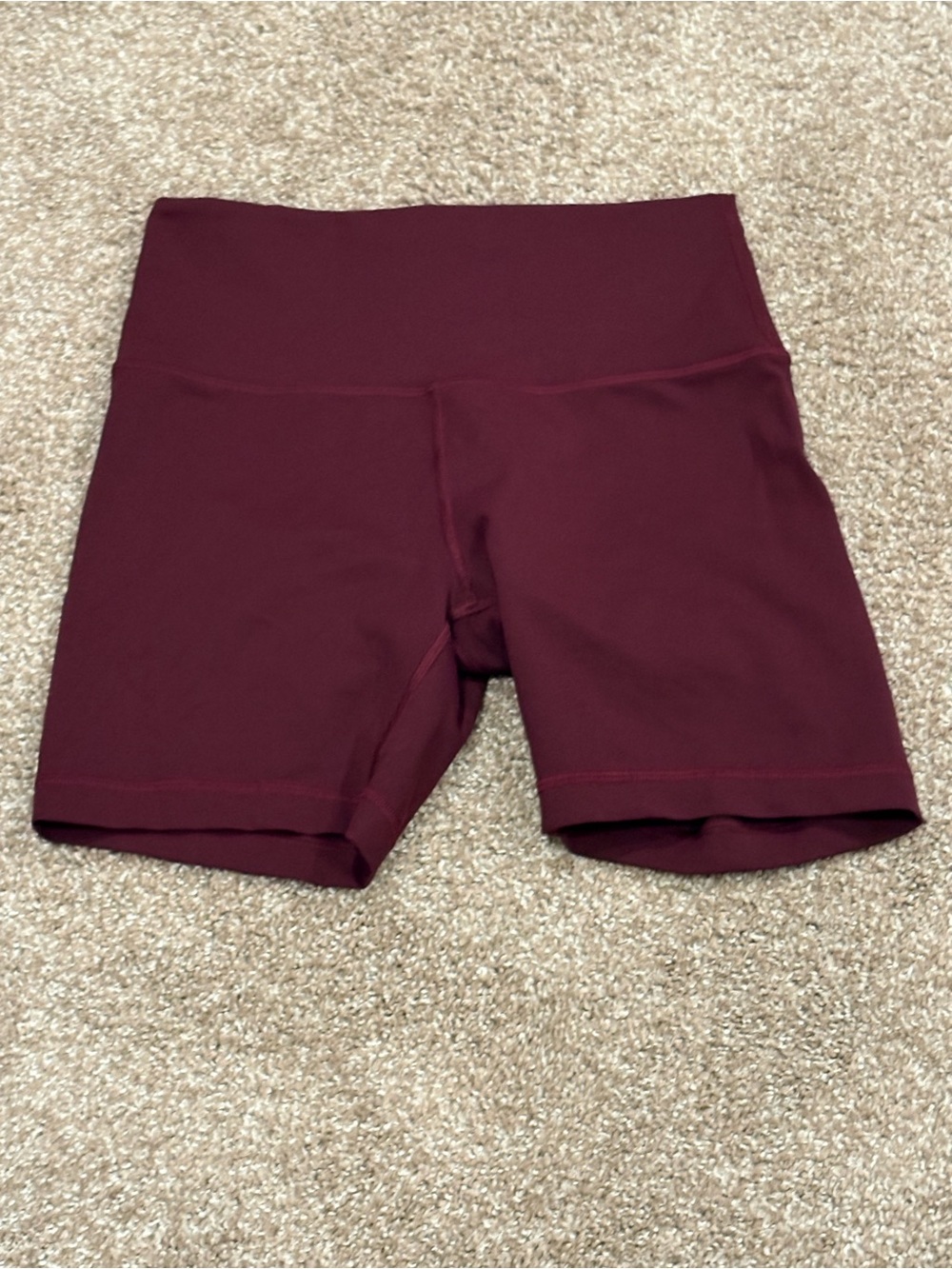 Lululemon Wunder Train Shorts - Burgundy, 8